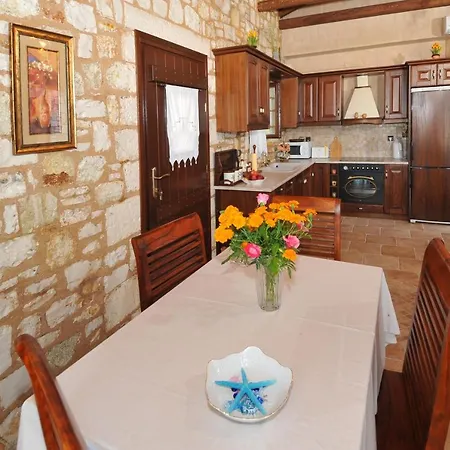 Villa Koutsoypia Stone House Sami  Extérieur photo