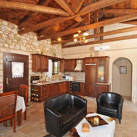 Villa Koutsoypia Stone House Sami  Extérieur photo