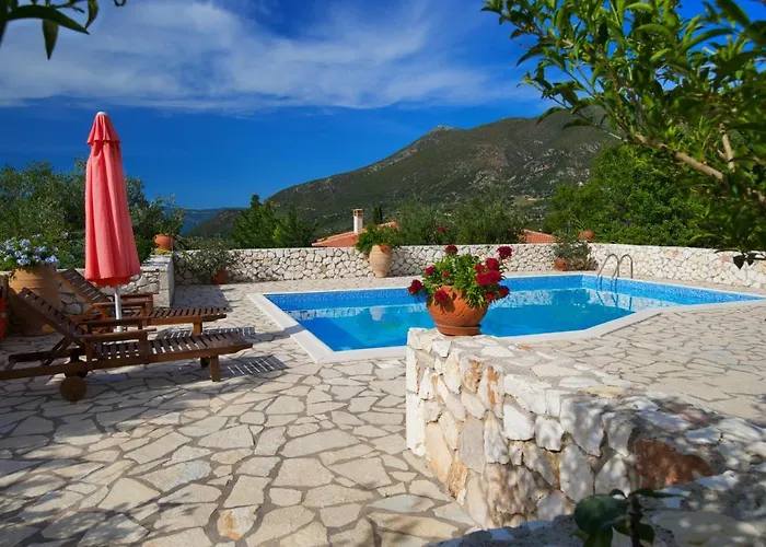 Villa Koutsoypia Stone House