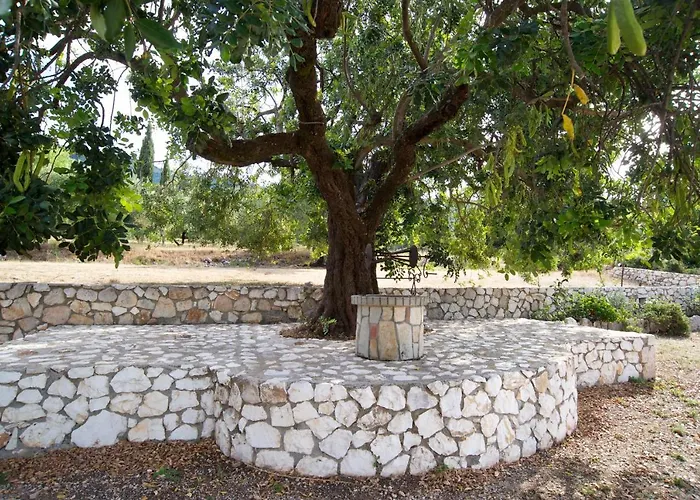 Villa Koutsoypia Stone House