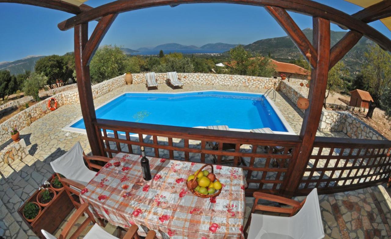 Koutsoypia Stone House Villa *