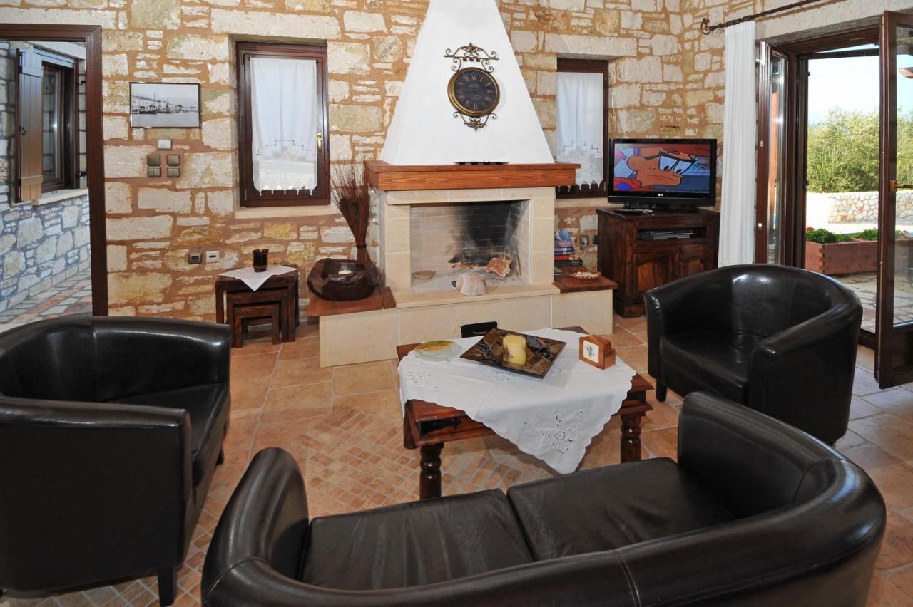 Villa Koutsoypia Stone House